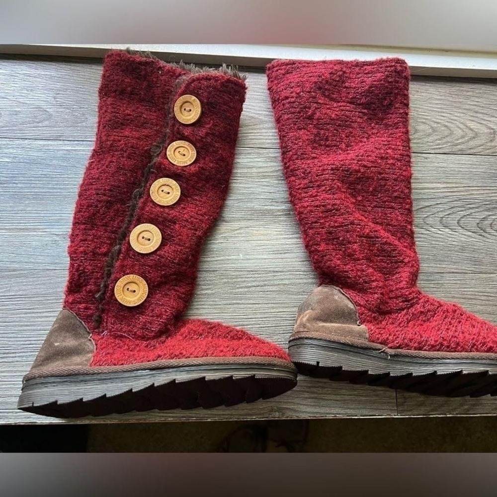 Muk luks Button Up Knit Boots Faux Fur‎ Trim Winter Warm Comfy Size 6